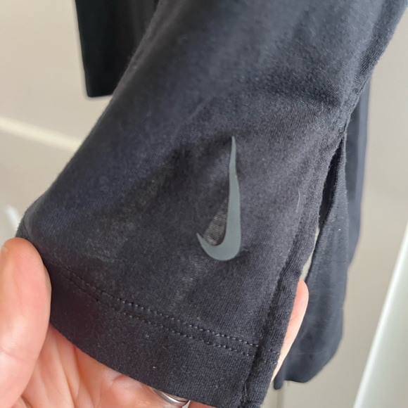 Nike Yoga Women's Black Tank Top medium racerback - Picture 4 of 6